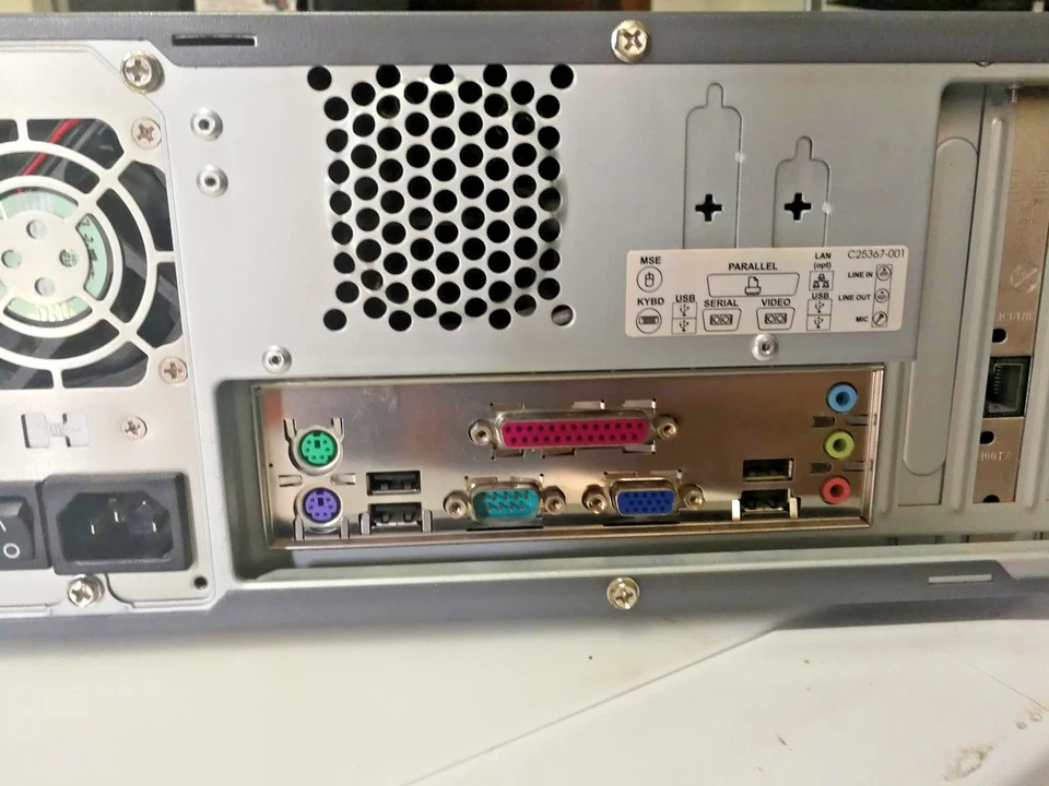 Mini Pc Intel Pentium 4 2.40GHz Ram 2Gb HDi 80Gb D865GLC porta COM Windows XP - Immagine 4 di 4