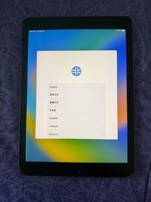 Apple iPad Pro 9.7" 1st Gen - 128 GB - Space Gray - Wifi  Cellular