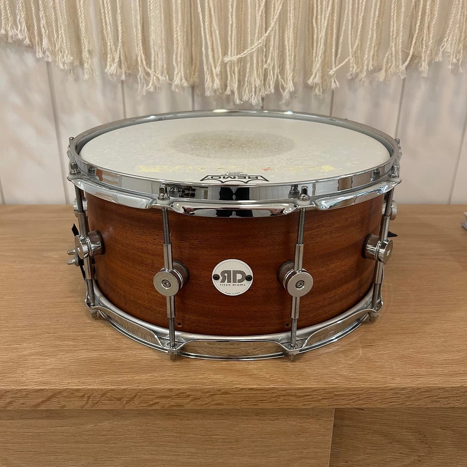 Risen Drums - Gold Sparkle - Mahogany + Snare Drum + Gear Bags - Image 4 of 4