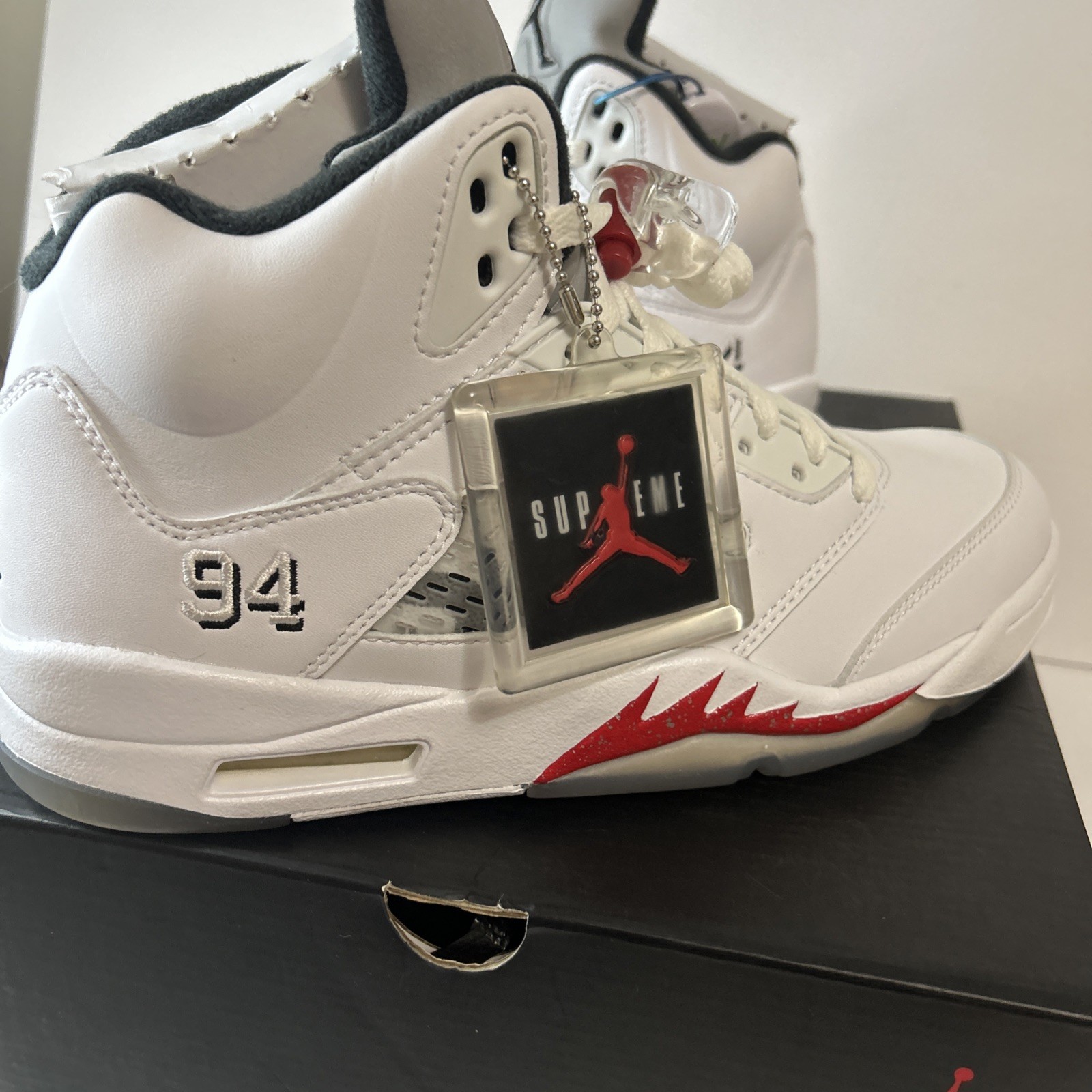 Nike Air Jordan V 5 White SUPREME size 8 DS og 824371-101 thumbnail 2