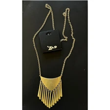 Zad Gold Tone 18" Long Metal Statement Piece Ladies Bib Necklace NWT