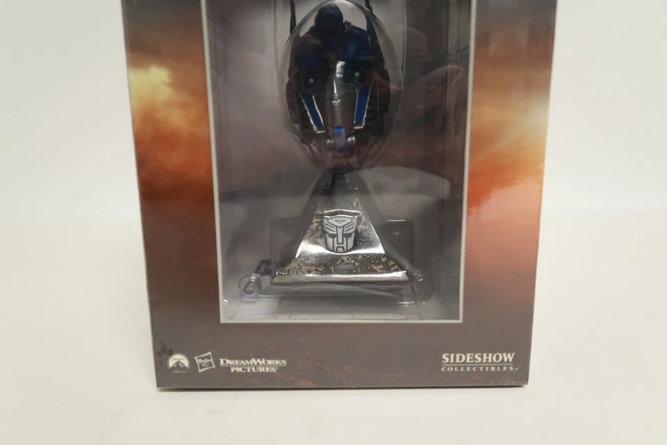 Transformers Revenge of the Fallen DVD Movie Limited Edition Blu-Ray Gift Set - Image 3 of 4