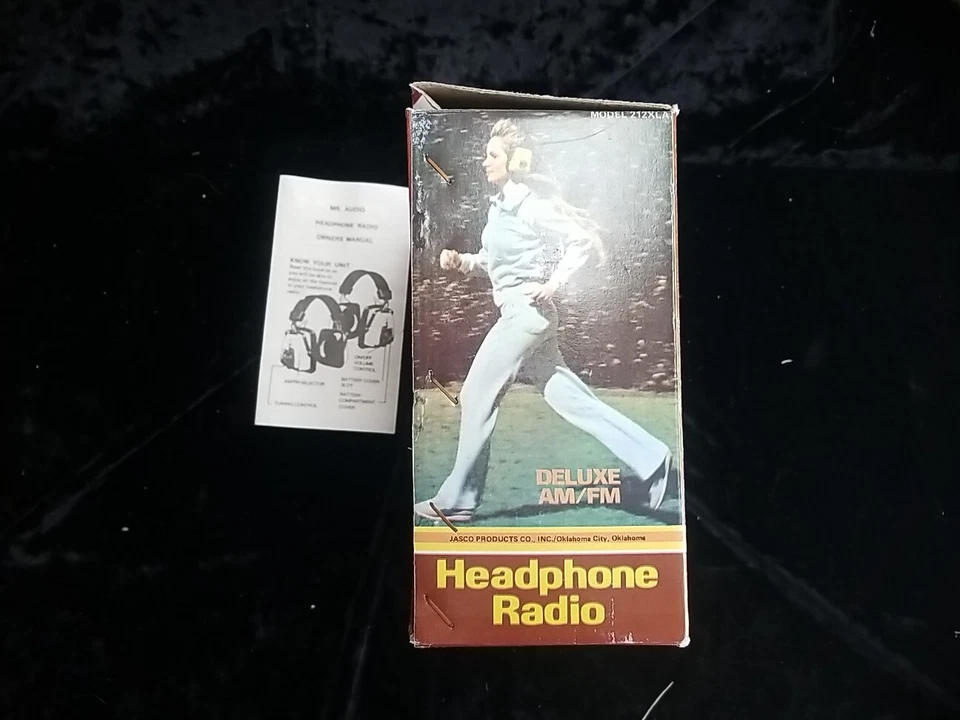 Rádio fone de ouvido AM/FM Deluxe Jasco modelo 212XL A na caixa década de 1970  - Imagem 3 de 4