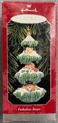 1998 Hallmark Keepsake Ornament Peekaboo Bears Family Bears in Tree  MIB