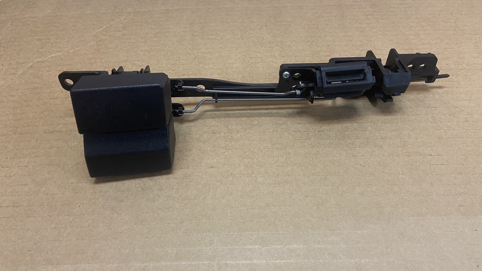 2006 2007 2008 2009 Toyota Prius Glove Box Lock Latch Button Opener OEM