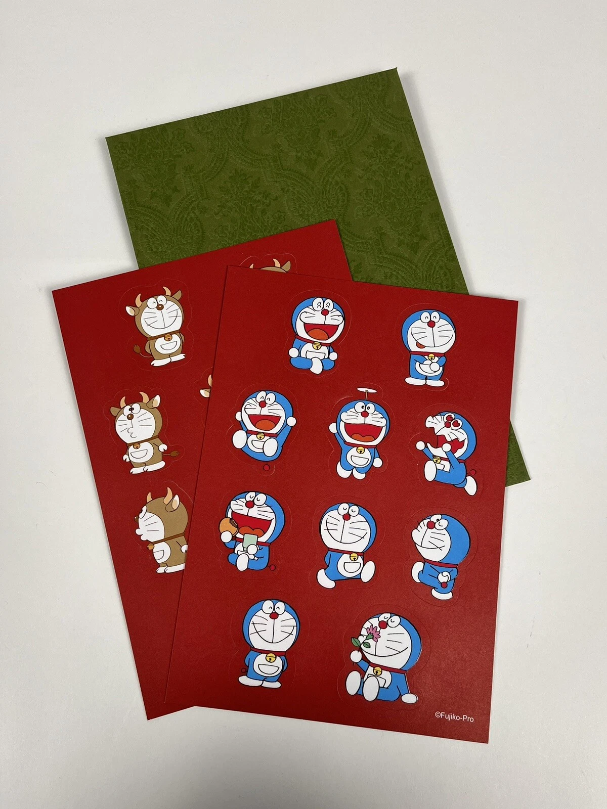 Neuf Gucci & Japan Doraemon Collaboration Lot de 2 autocollants VIP Cadeau Livraison Gratuite