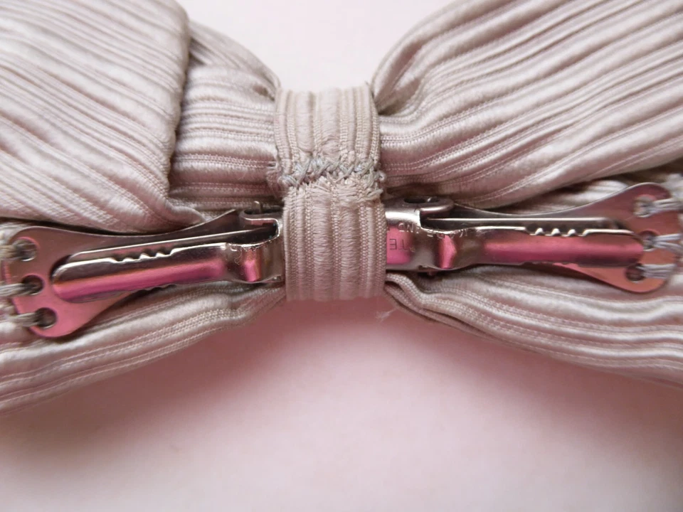 Lot Of 2 Vintage Royal Butterfly Bow Tie Gray Beigh Clip-on Costume Rockabilly - Image 4 of 4