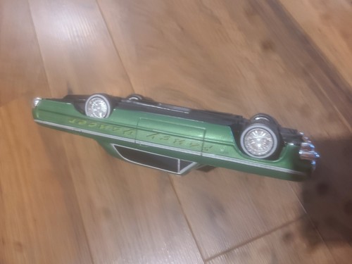 Homie Hoppers 64 Impala Lowrider 1/25 RC Lindberg no controller hard to find - 第 3/5 張圖片