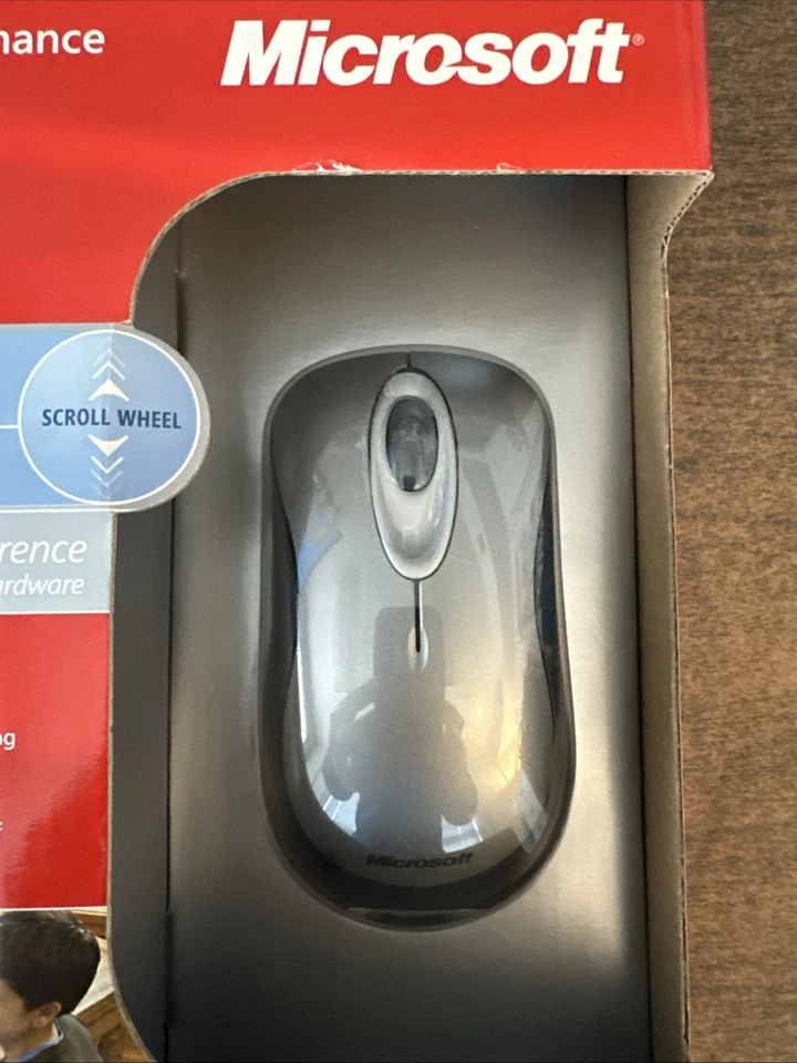 Microsoft Wireless Mouse 2000 Model 1416 / 1423 Receiver - BLUETrack LED. New - Image 2 of 4