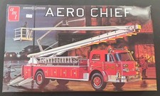Kit camion dei pompieri piattaforma aerea AMT American LaFrance Aero Chief AMT980/06