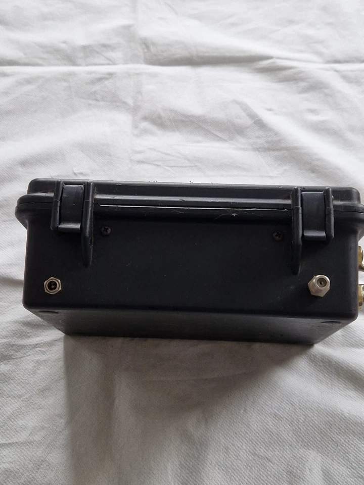 Applied Instruments 713 DIGITAL DIGITAL SIGNAL LEVEL METER 50-600MHZ - Image 4 of 4