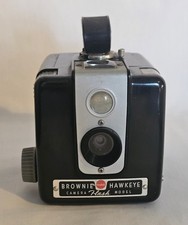 Vtg Kodak Brownie Hawkeye Flash Model Box Camera 620 Film