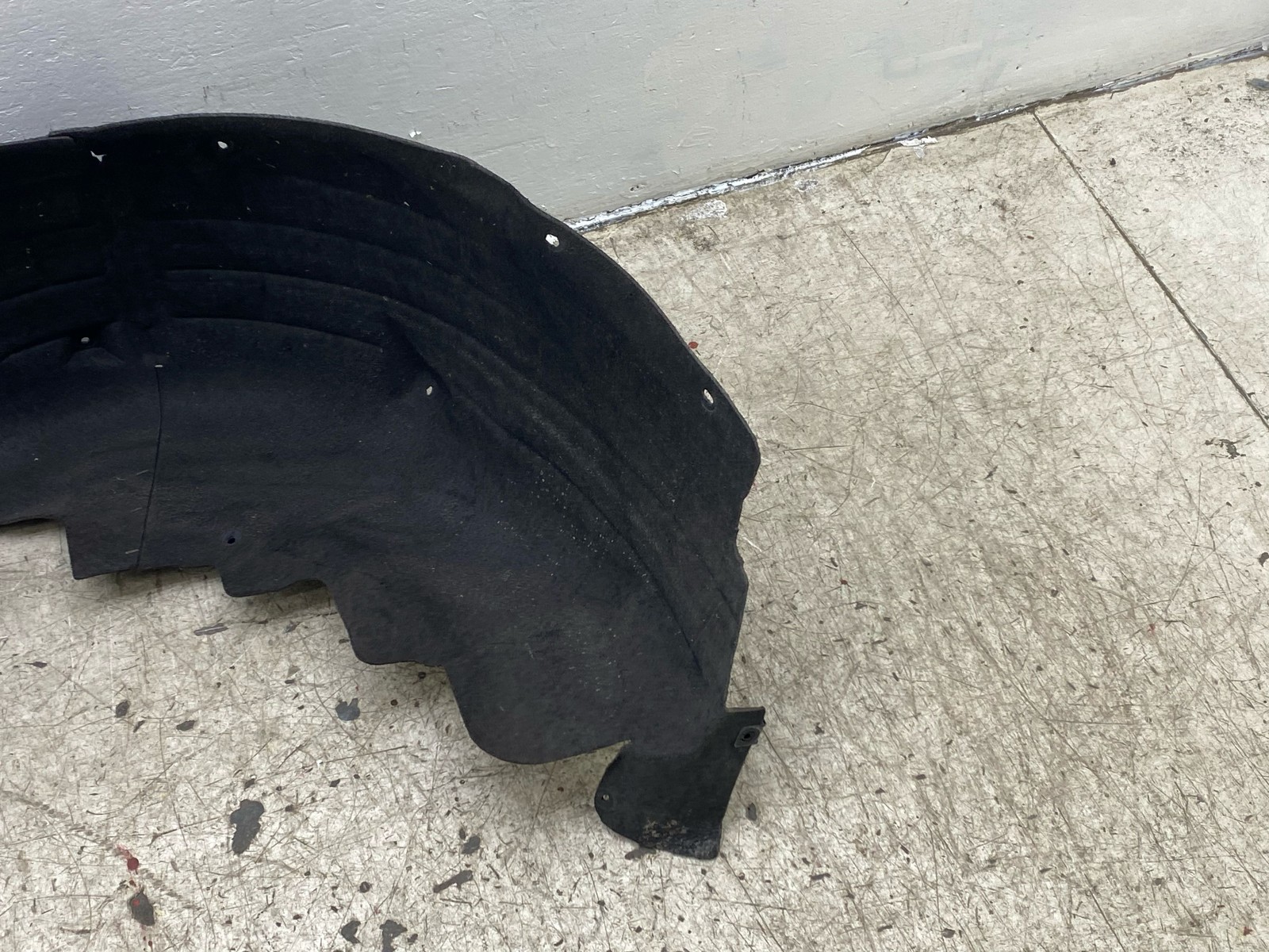 2019-2023 ASTON MARTIN VANTAGE OEM REAR RIGHT INNER FENDER LINER COVER
