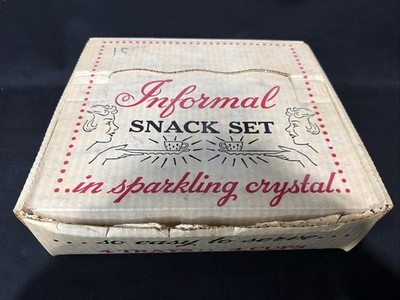 Hazel Atlas Glass 1950 s Informal Snack Set 4 Trays And 4 Cups In Original Box