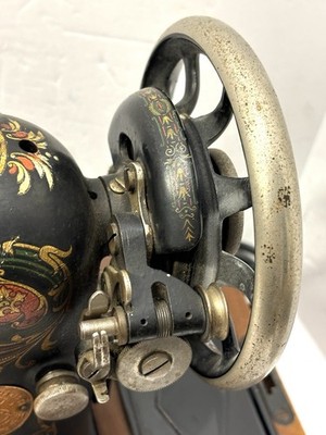 1919 Singer Sewing Machine Model 66 Red Eye G7166634 Rough Case