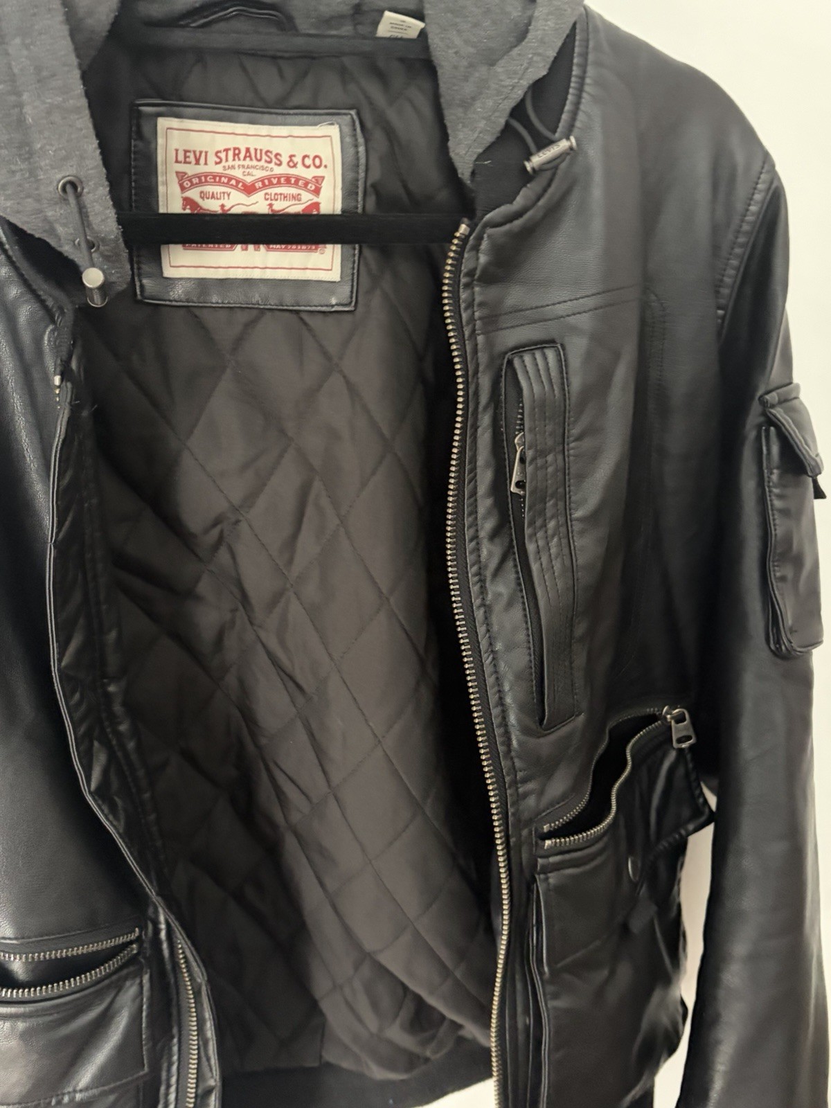 Levi's Faux Leather Hooded Trucker Jacket mens coat Size Small