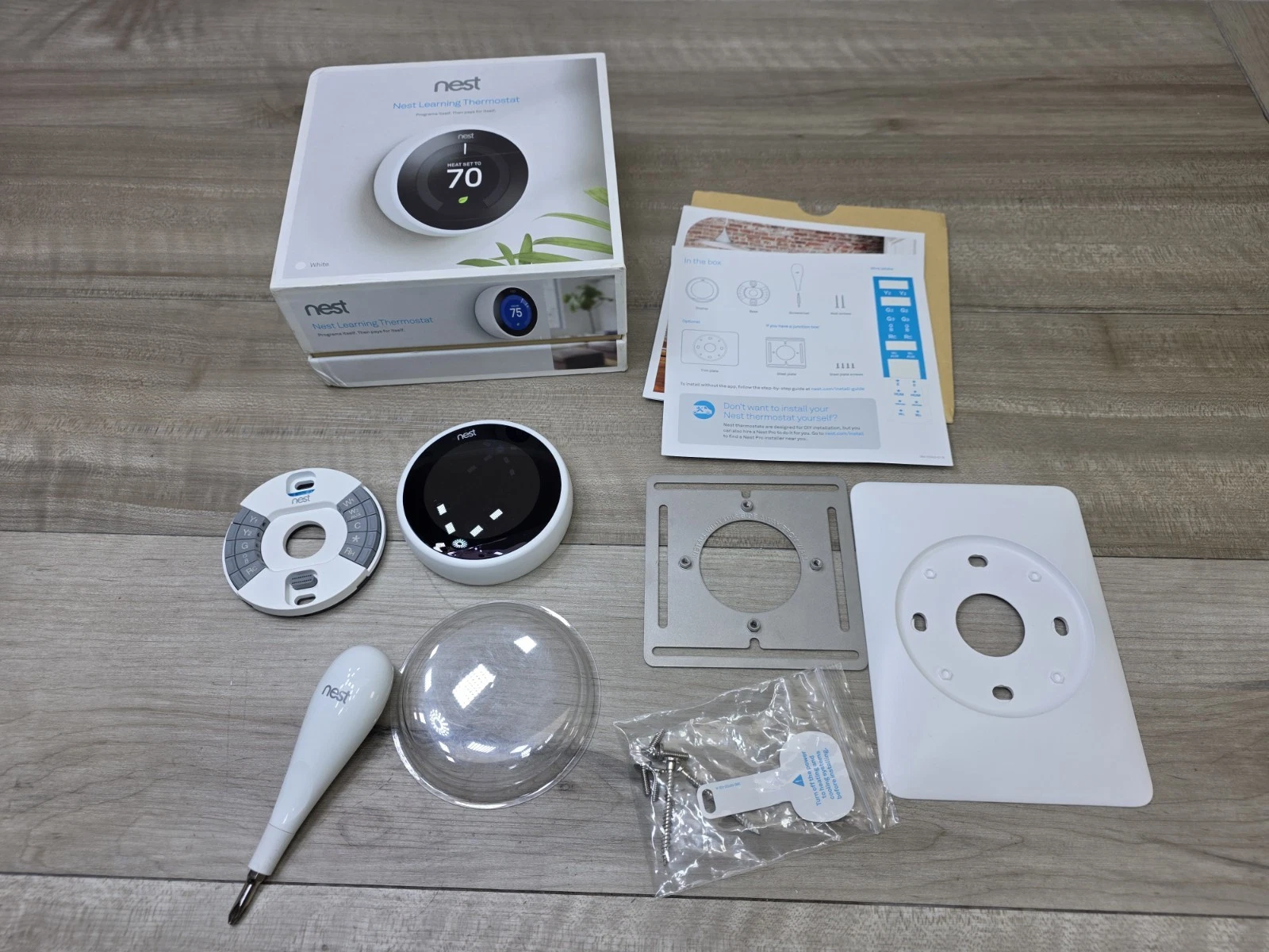 Google Nest Learning Thermostat 3rd Gen Used Good Condition (White)