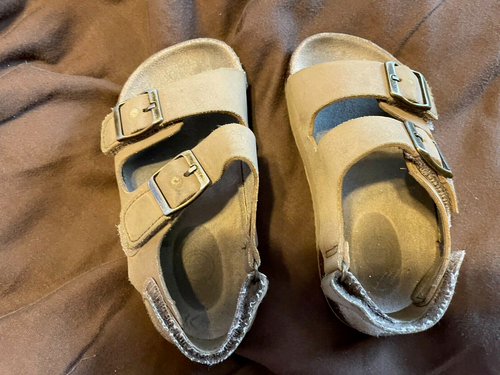 WONDER NATION BROWN SANDALS size 8 fake buckles ve_crow closures pre-owned - Picture 3 of 4