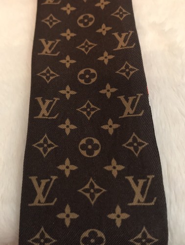 NEW LOUIS VUITTON Limited Edition KABUKI Monogram Silk Scarf Bandeau Red - Picture 10 of 11