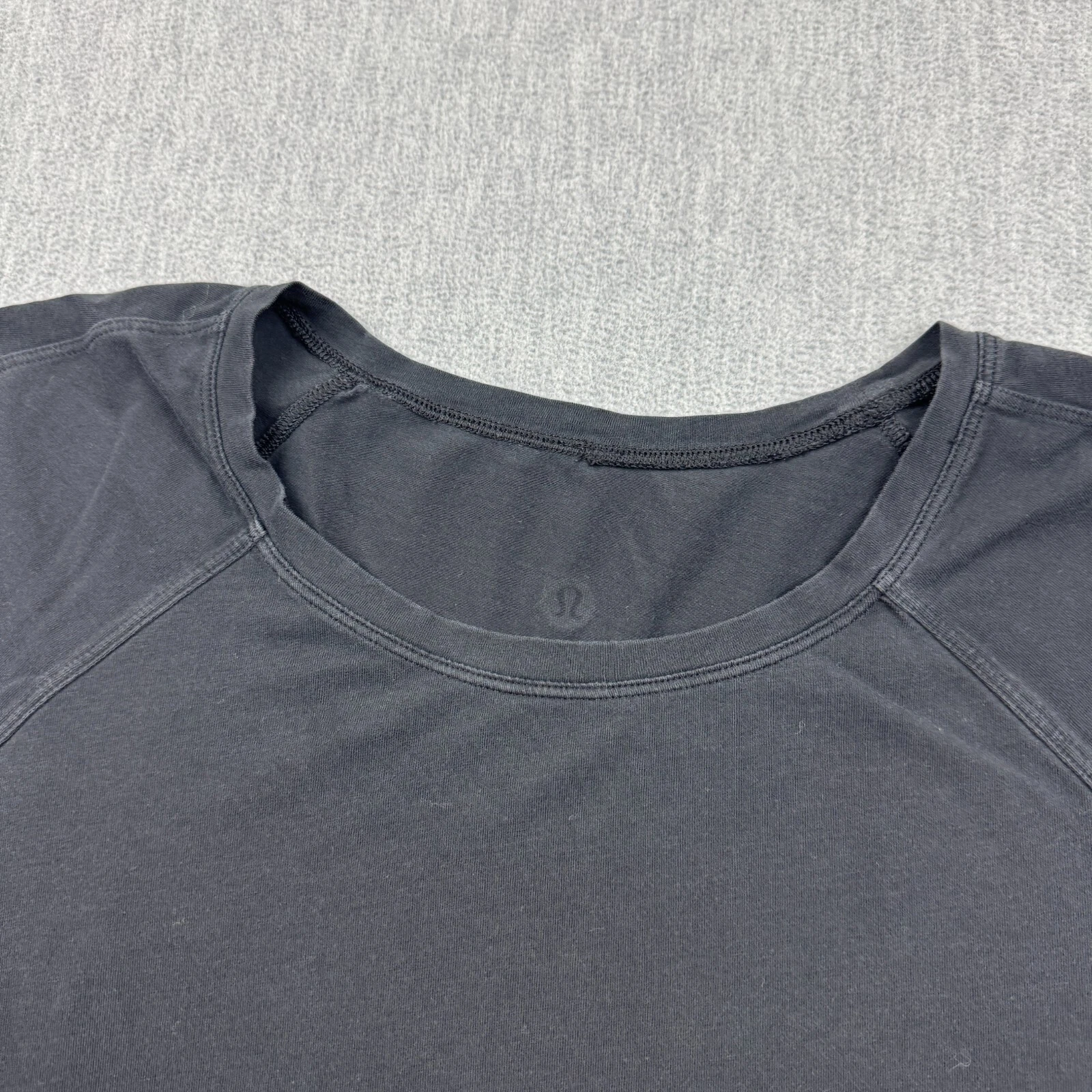 lululemon back in action long sleeve relaxed pullover shirt