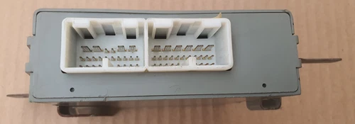 Toyota 4Runner V6 4x4 4WD Transfer Case Control Module 89530-35290 - Picture 3 of 11