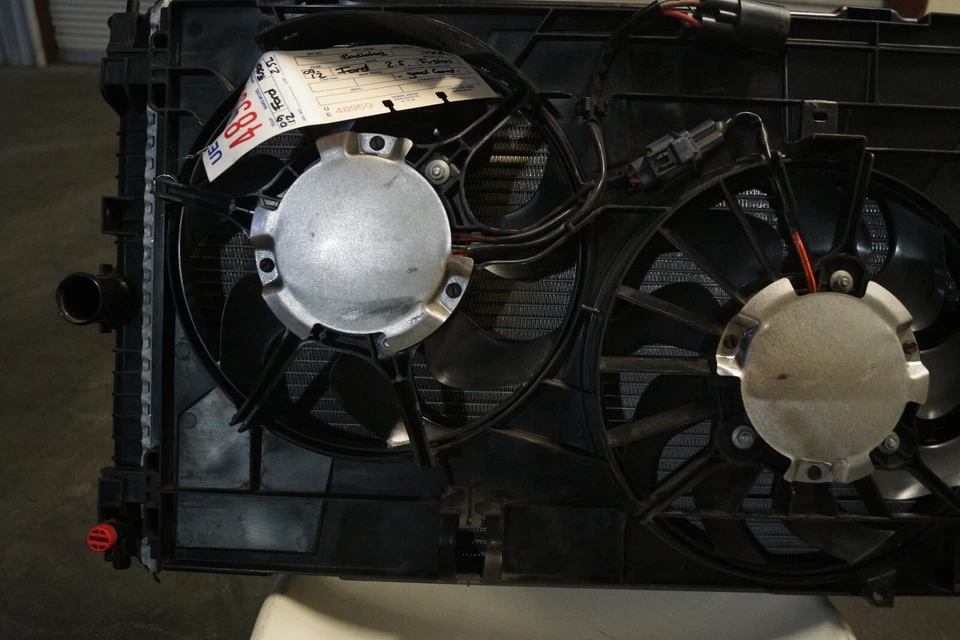 2010 2011 2012 Ford Fusion Mercury Milan Radiator & Cooling Fan Set OEM - Image 2 of 4