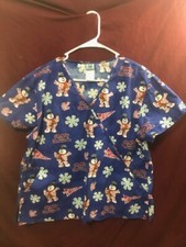 Frosty the Snowman Scrub Top Womens Size Large Snowflakes Christmas Holiday