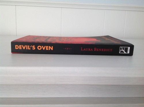 DEVIL'S OVEN by: Laura Benedict - Signed - (trade paperback, 2012) - NEW - Bild 3 von 6