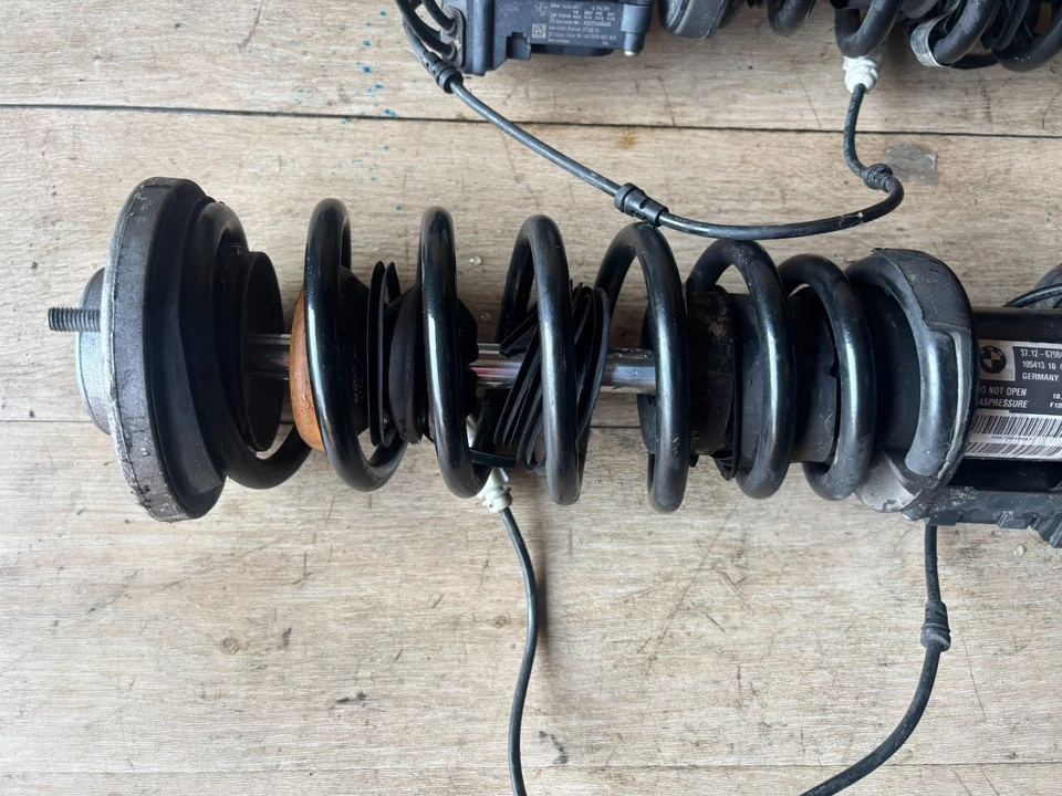 宝马 640I 650I M6 F12 原始设备制造商 13-17 套装后左侧和右侧支撑减震器 — 第 4/4 张图片