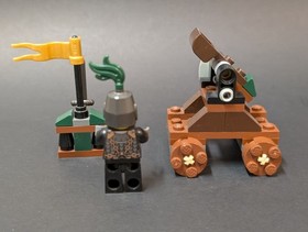 LEGO Castle Kingdoms 7950 Knight's Showdown Partial Lion Knight Catapult