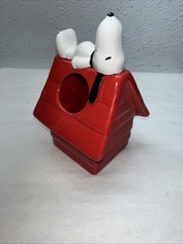 Peanuts Snoopy Red Dog House Ceramic Toothbrush / Pencil Holder 6"x4"
