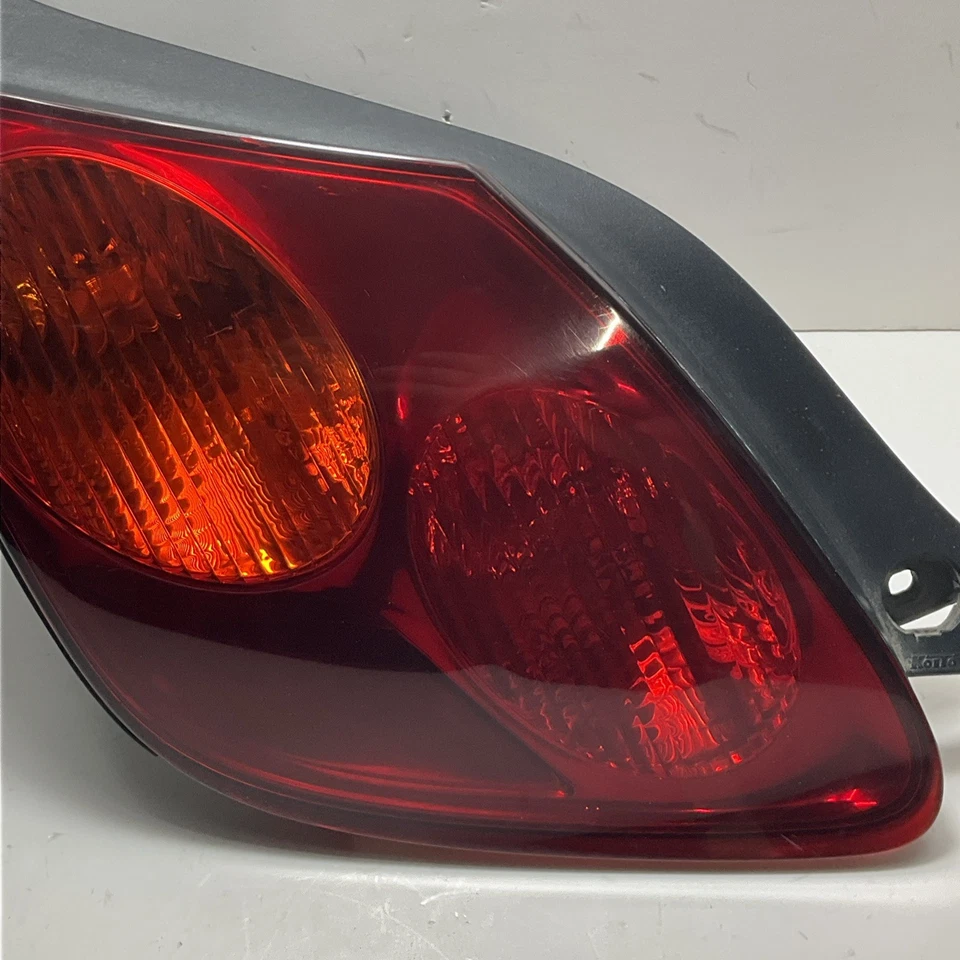 Luz trasera exterior del lado del conductor izquierdo Lexus SC430 2002-2005 FABRICANTE DE EQUIPOS ORIGINALES *NOTAS Foto 4 de 4