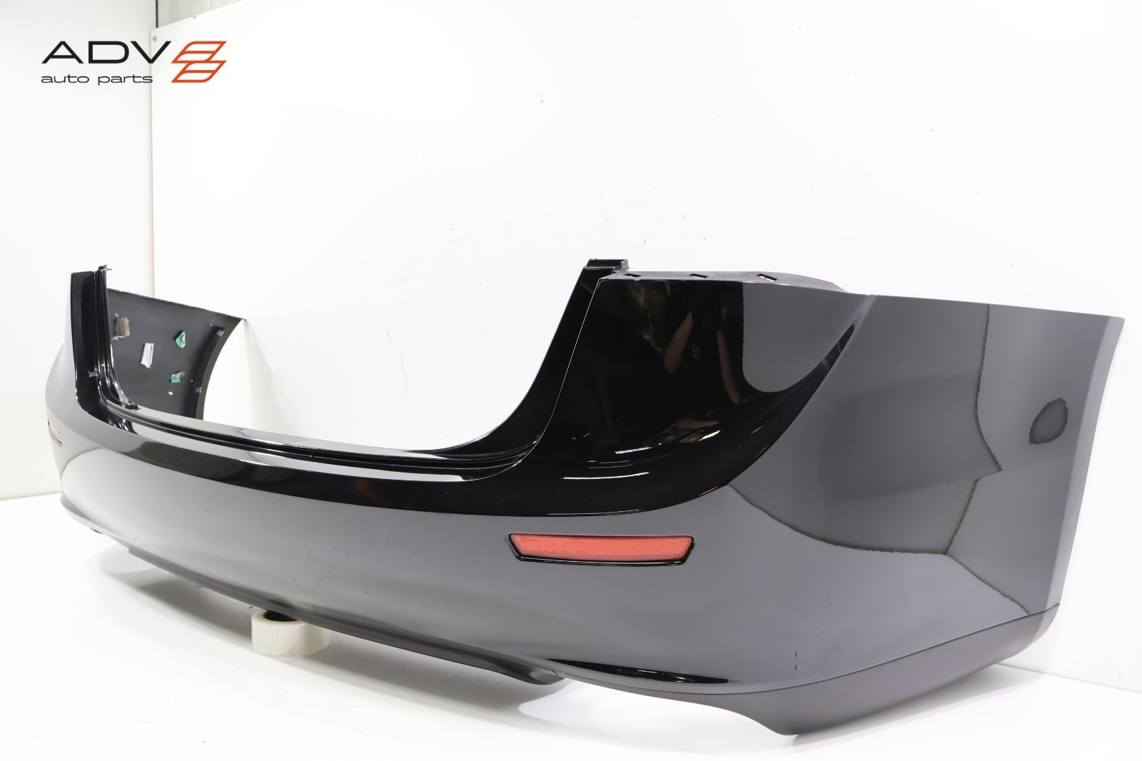 2014 - 2020 MASERATI GHIBLI REAR BUMPER COVER W/ REFLECTOR LIGHT LAMPS OEM