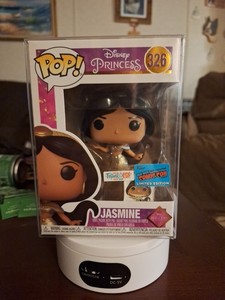 Disney Princess Funko 326 Gold Jasmine with Pin 2021 NYCC Exclusive!
