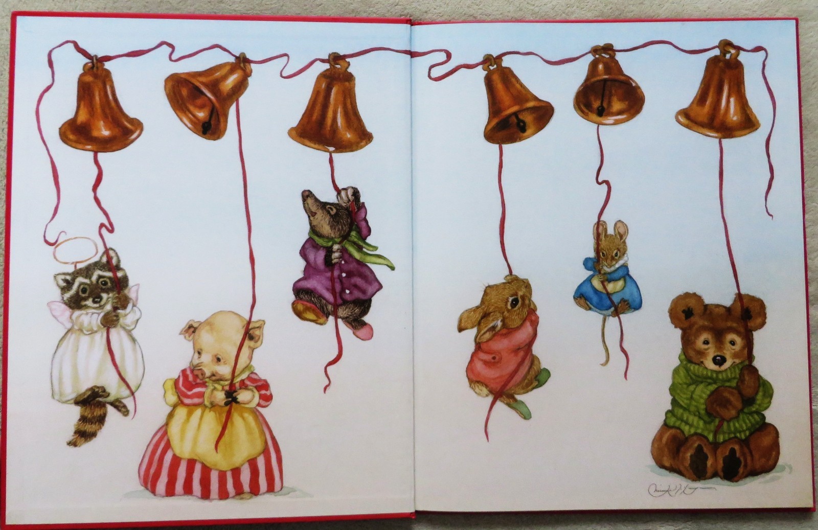 Michael Hague's Treasury of Christmas Carols & My Favorite Christmas Songs HBDJ