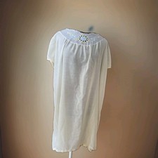 Vintage Lightweight White Nightgown With Floral Embroidery  Lace Detail 2x