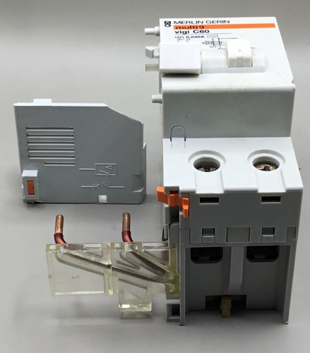 Merlin Gerin Multi9 vigi C60 Earth Leakage Module 26581 8826581A 2P 25 30mA - Picture 2 of 6