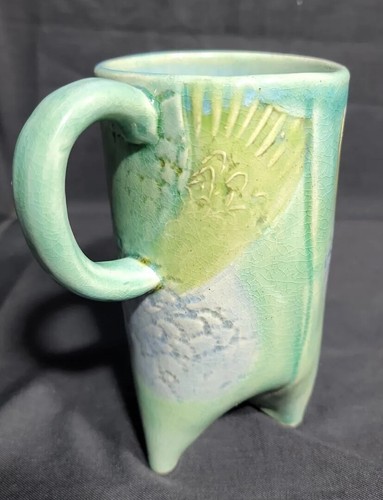 Unique Studio Art Pottery Fish Coffee Tea Mug Cup Pinched Tripod Base 6”T 3.5”W - Picture 5 of 7