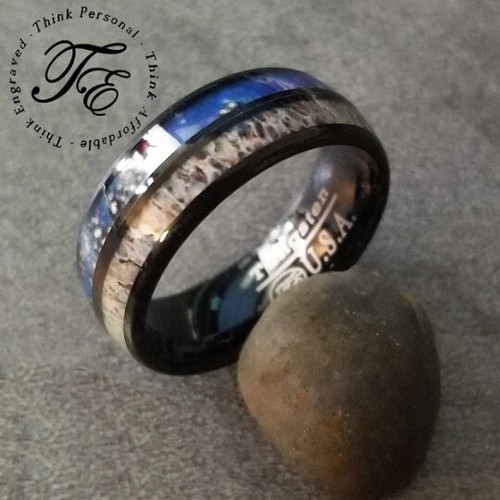 Anillo de boda de tungsteno con astas personalizado para hombre - anillo de escritura grabado a mano - Imagen 3 de 9