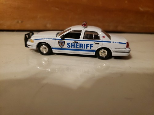 Custom SpecCast 2001 Ford Crown Victoria New York Sheriff Police Car - Picture 2 of 8