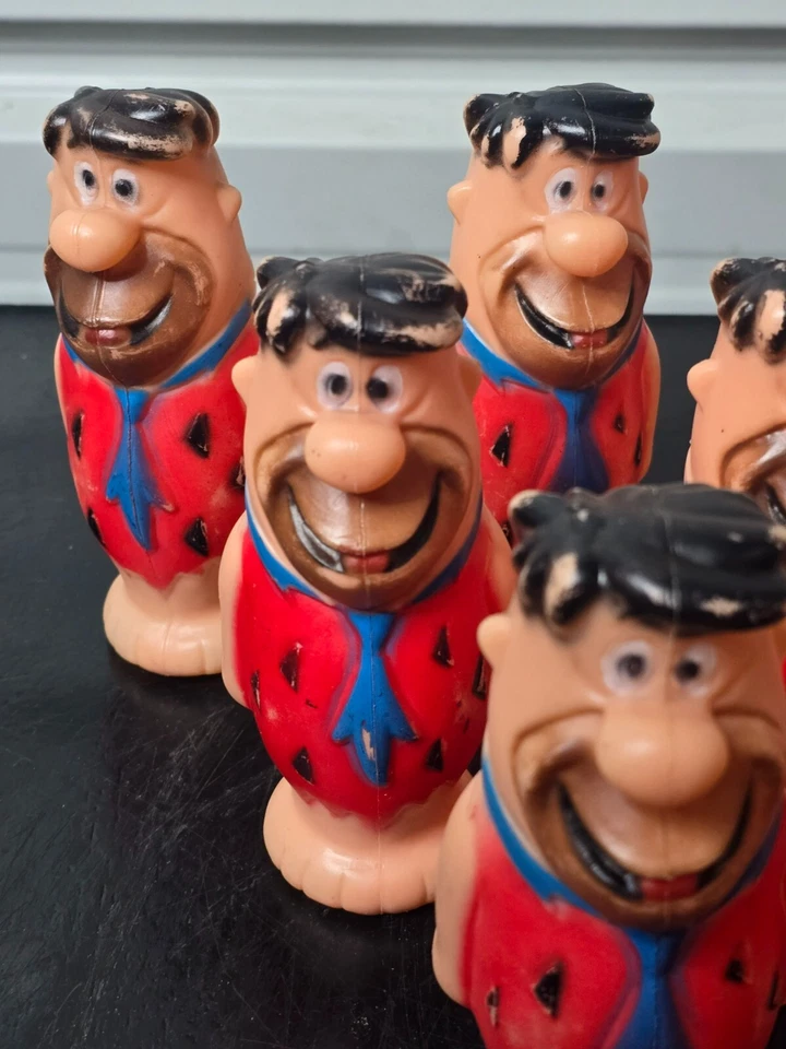 Conjunto de jogo de boliche vintage The Flintstones Fred Flintstone - Imagem 3 de 4
