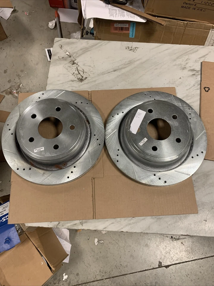 Rotores de freio traseiros direito e esquerdo POWERSTOP para picape Dodge Ram 1500 02-10 - Imagem 2 de 4