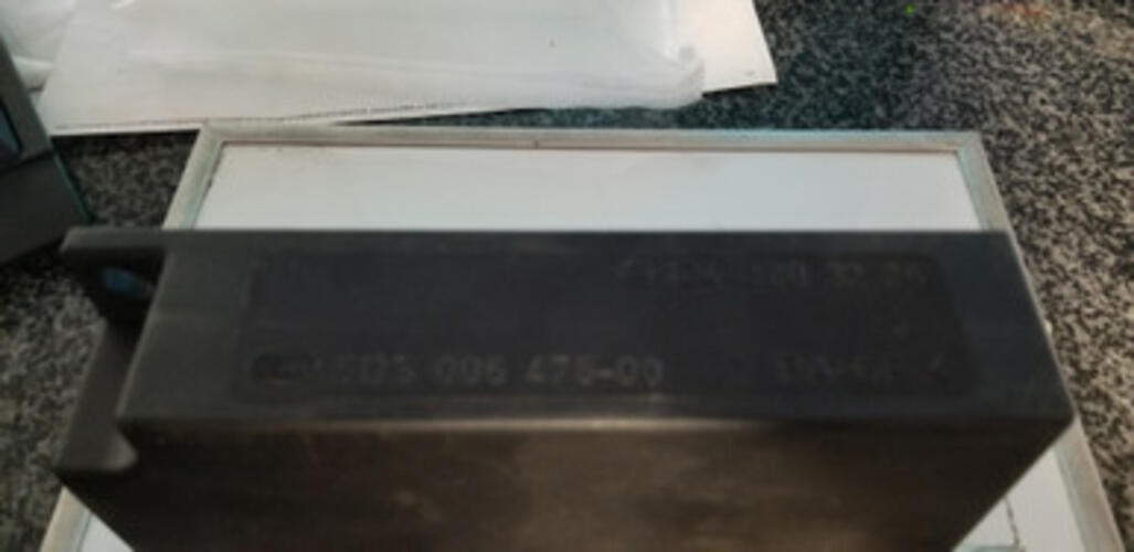 メルセデス・ベンツ W124、モジュールリレー（ユニット）1248203226 MERCEDES BENZ W124 Comfort Control Module 1248203226 for