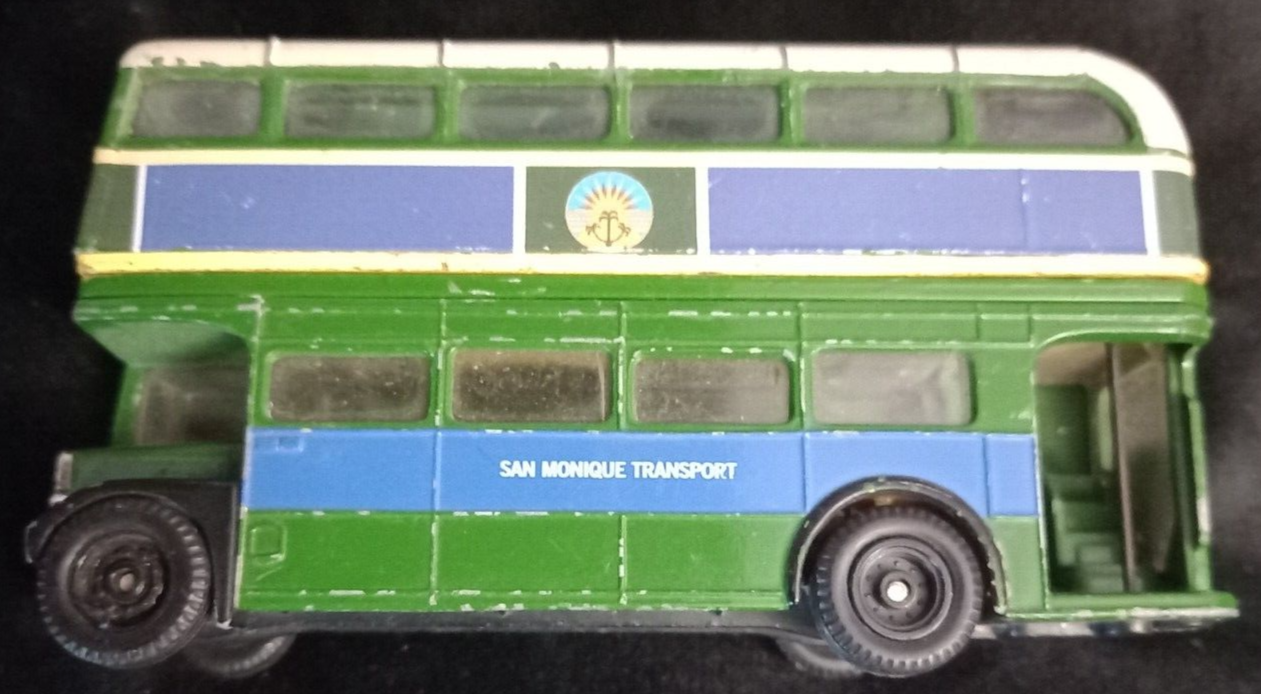 Corgi Leyland Double Decker Bus From James Bond 007 Live And Let Die Unboxed