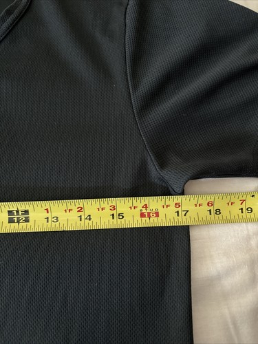 T-shirt abbigliamento nero semplice EUC Champion manica corta uomo taglia media - Foto 5 di 8