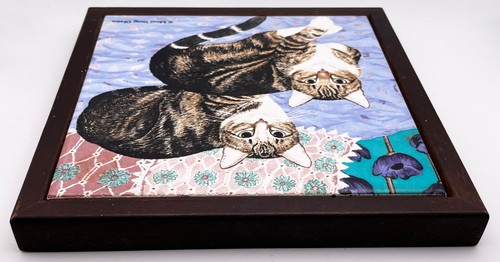 De Colección Avon Mimi Vang Olsen Gato Gatito Azulejo Remache Enmarcado Placa Cerámica 7" - Imagen 4 de 7