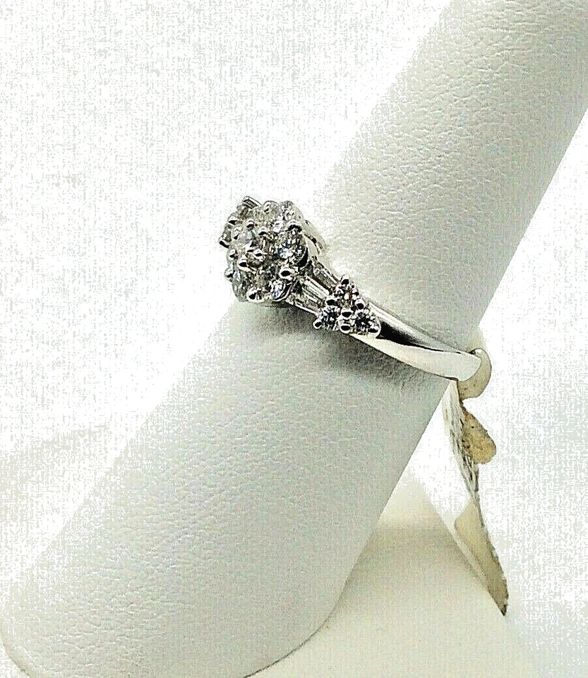 Anillo de cóctel natural excelente grado VVS1 diamantes sólido oro blanco de 18 k para damas Foto 2 de 4