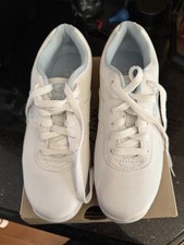Dexter Women's Raquel III or Raquel LX bowling shoes in white and blue. Size 7
