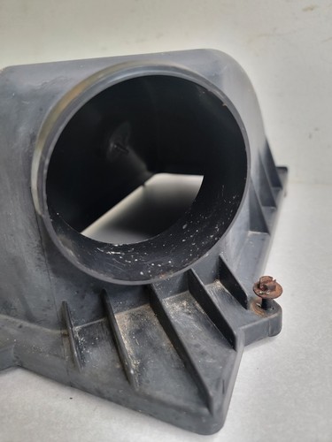 1986 -90 Ford Bronco ii 2.9L V6 Air Box Upper Lid Plastic Intake OEM E97E-9643 - Picture 9 of 19