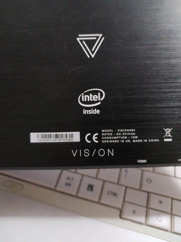 Microsoft surface tablet - Image 3 of 4